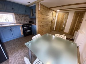 Lodge Kitchen Area- click for photo gallery